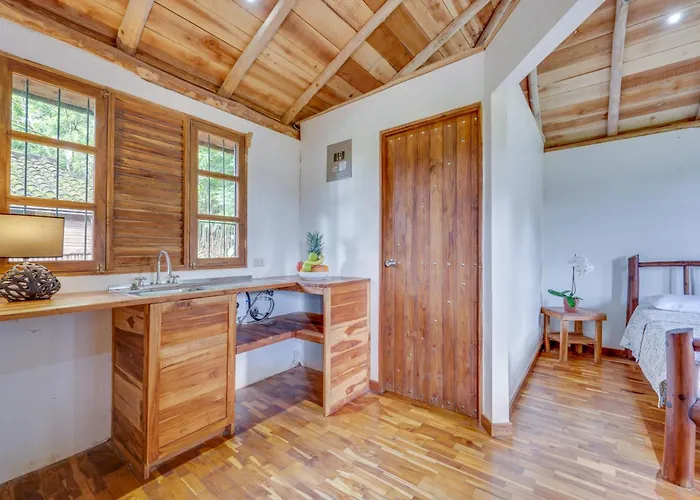 El Sabanero Eco Hotel