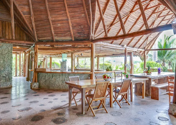 El Sabanero Eco Hotel